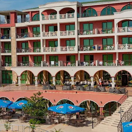 Апартамент Menada