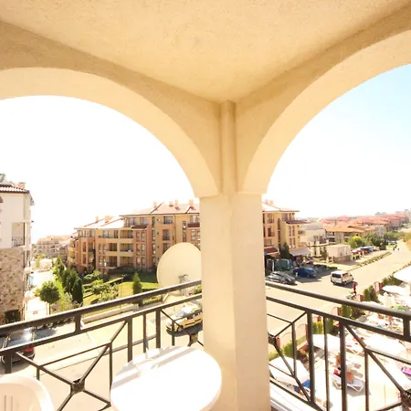 Menada Апартамент Свети Влас