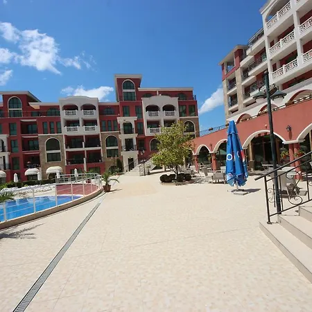 Апартамент Menada *